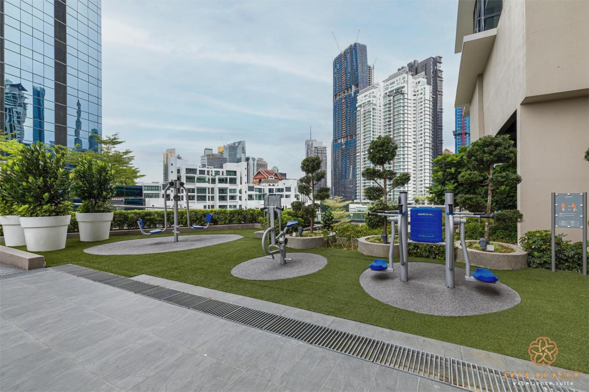 The Manor Residence Klcc By Five Senses Kuala Lumpur Exterior photo